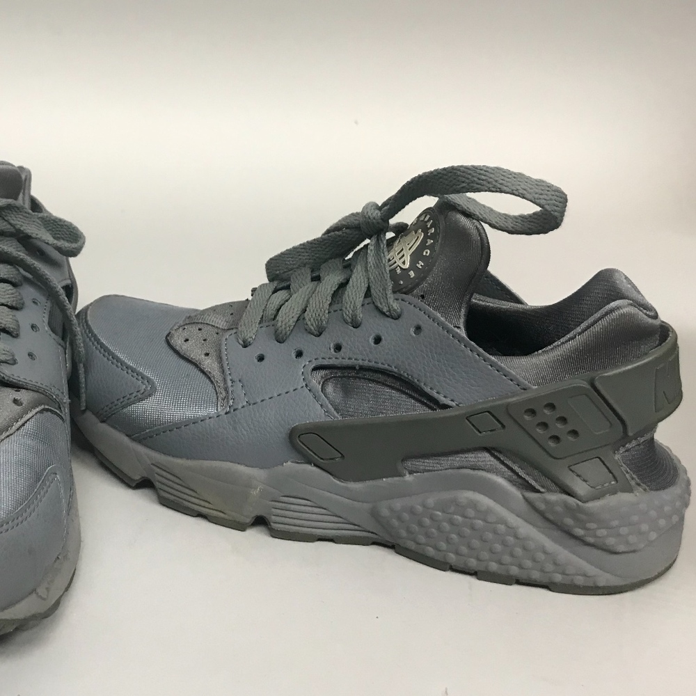 Nike Huarache Grey